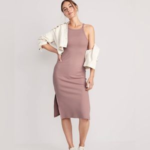 Old Navy Fitted Sleeveless Rib-Knit Midi Dress for Women- medium